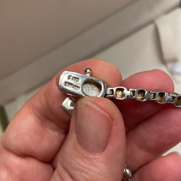 Stunner!! Sterling silver and quartz 17 inch necklace - Picture 4 of 7